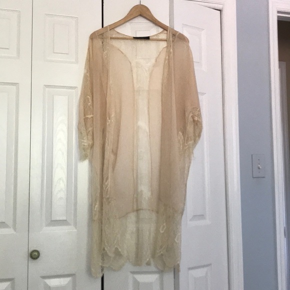 Akira Chicago beige lace kimono, Size S - Picture 1 of 5